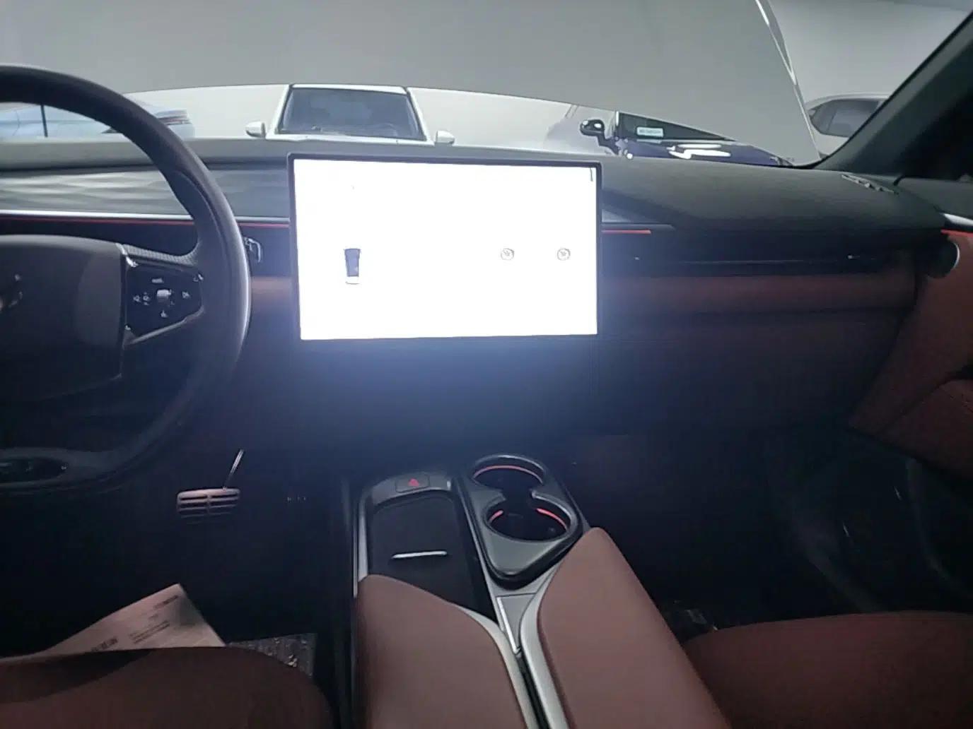 ARCFOX Alpha T5 2026 Model Range-Extended 1215 Yuanjing Smart Driving Version — миниатюра 15
