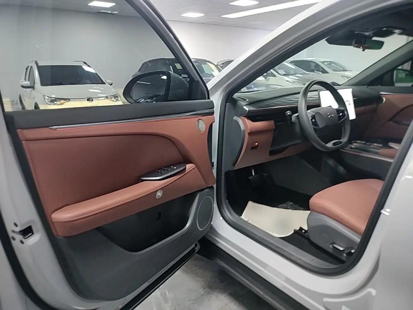 ARCFOX Alpha T5 2026 Model Range-Extended 1215 Yuanjing Smart Driving Version — миниатюра 18