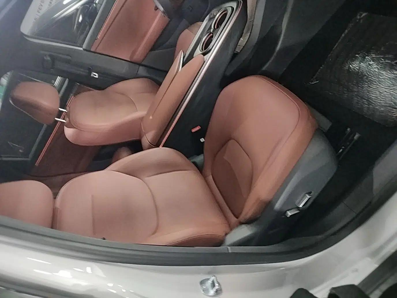 ARCFOX Alpha T5 2026 Model Range-Extended 1215 Yuanjing Smart Driving Version — миниатюра 19