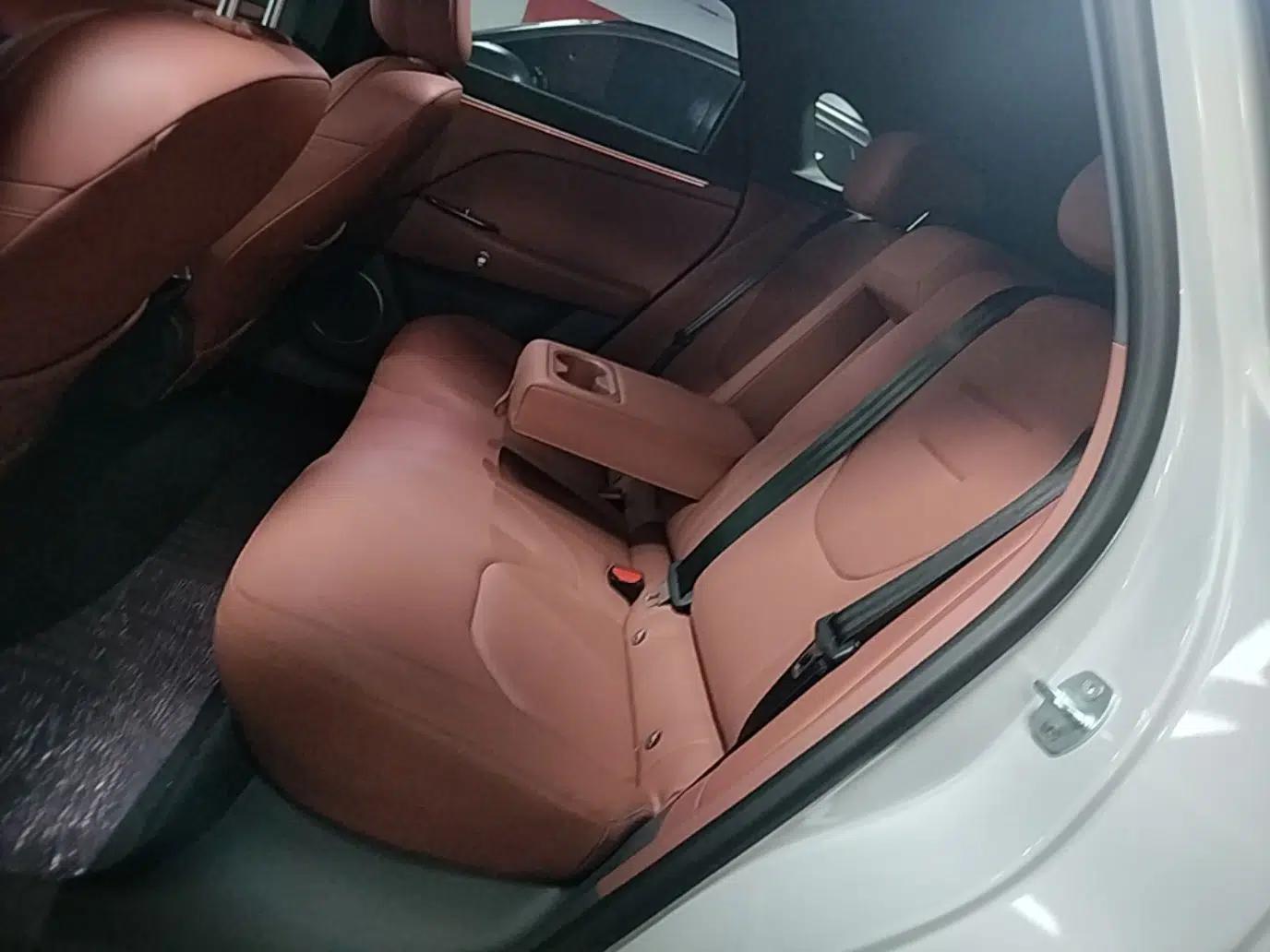ARCFOX Alpha T5 2026 Model Range-Extended 1215 Yuanjing Smart Driving Version — миниатюра 20
