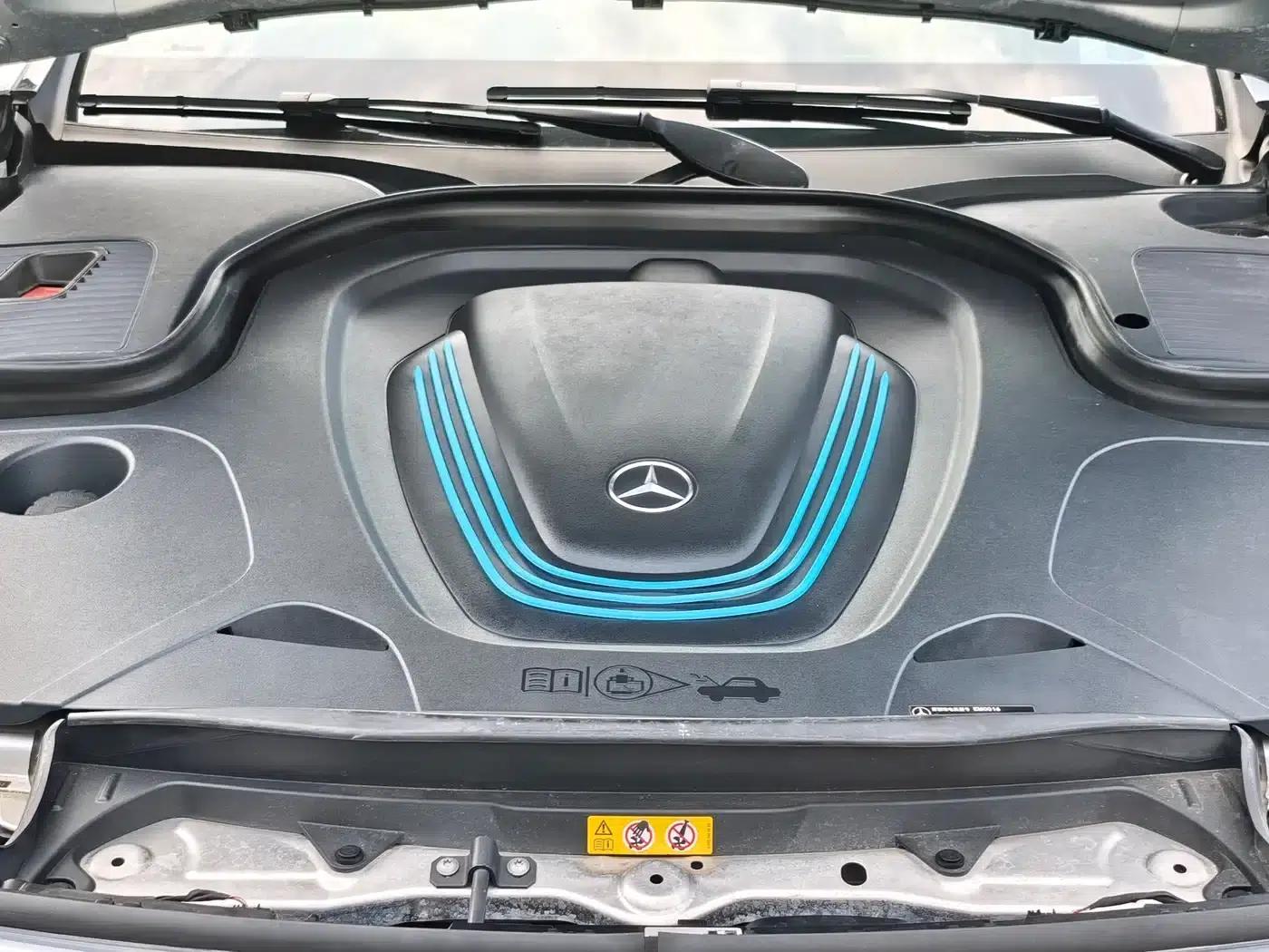 Mercedes-Benz EQC 2021 Model EQC 400 4MATIC — миниатюра 12