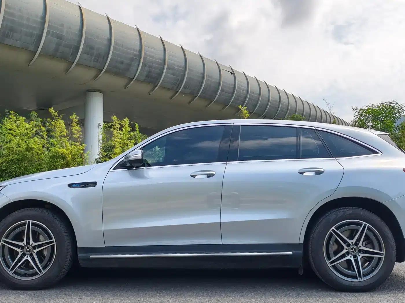 Mercedes-Benz EQC 2021 Model EQC 400 4MATIC — миниатюра 4