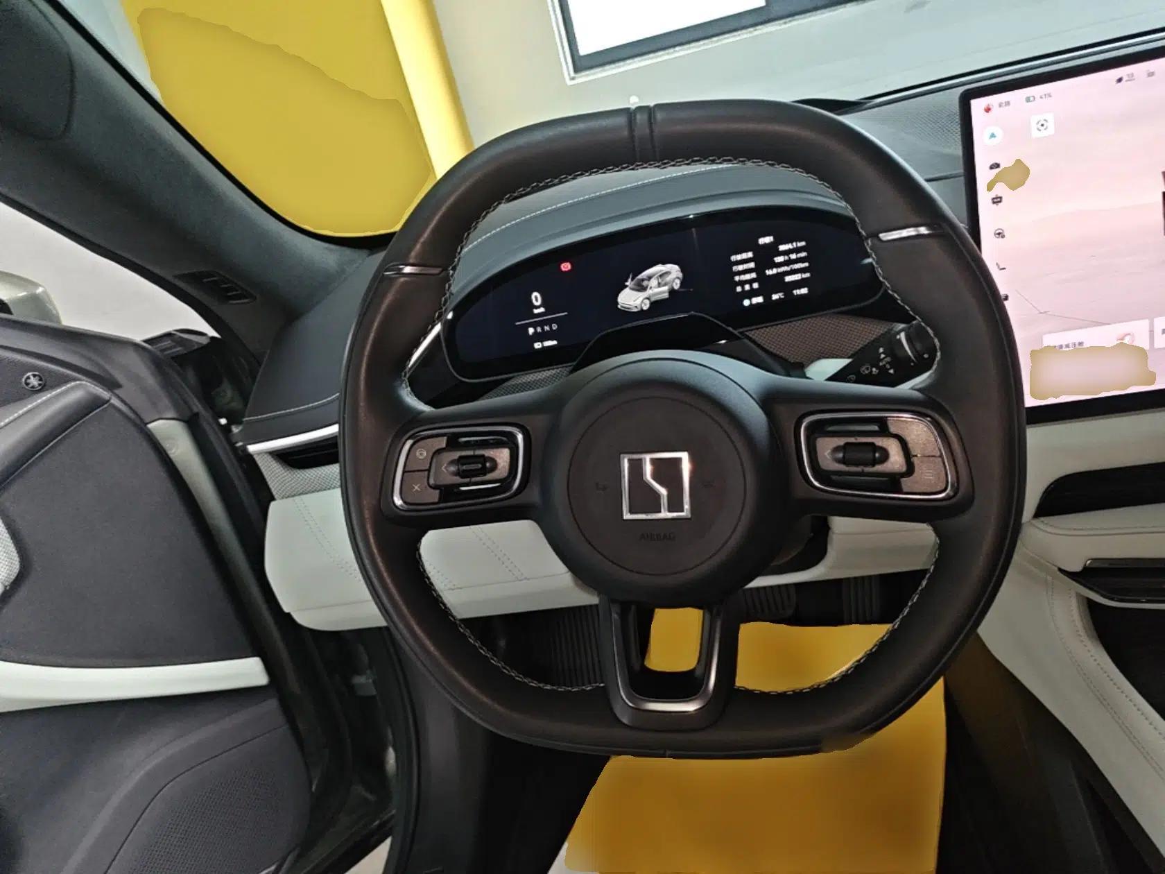 Zeekr 001 2024 WE Edition 100 kWh Rear-Drive — миниатюра 13