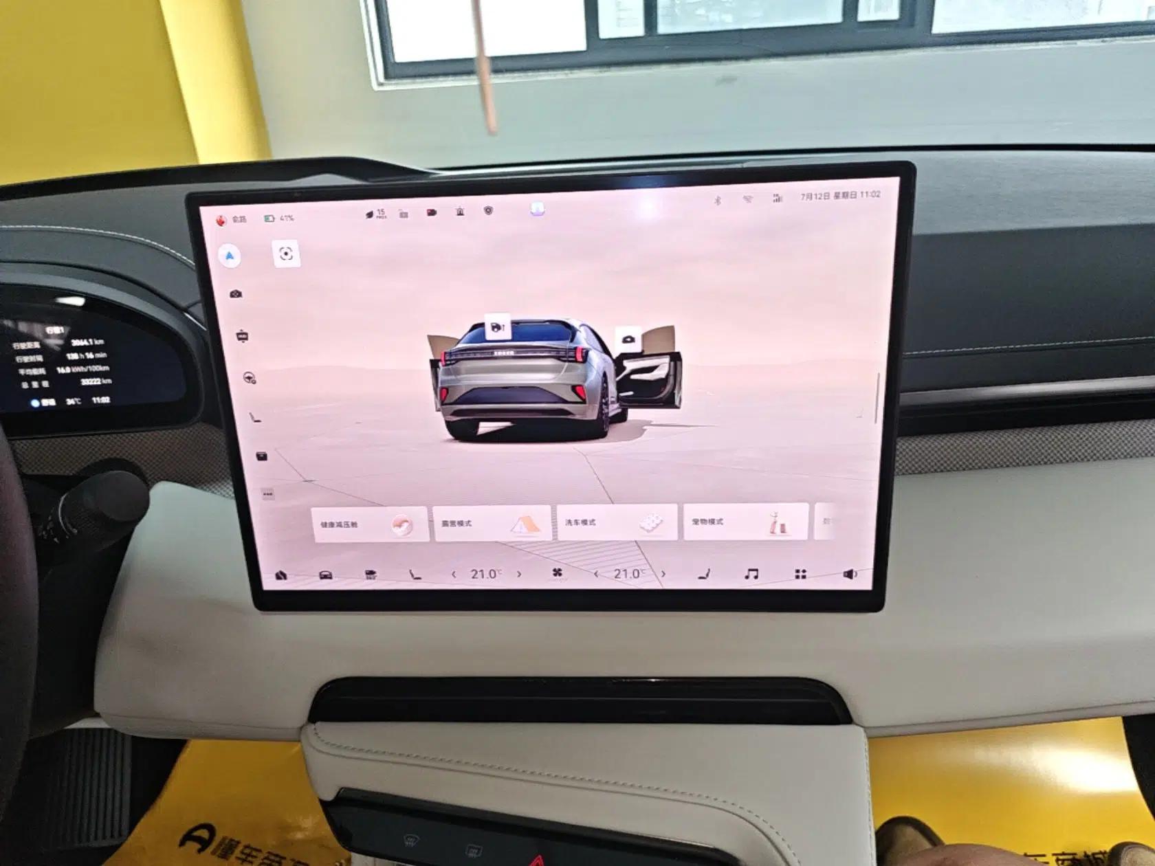 Zeekr 001 2024 WE Edition 100 kWh Rear-Drive — миниатюра 15