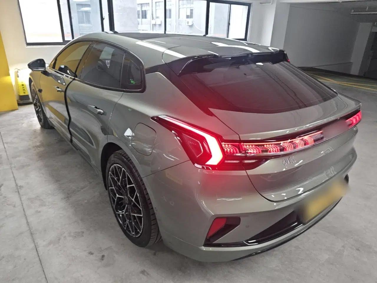 Zeekr 001 2024 WE Edition 100 kWh Rear-Drive — миниатюра 4