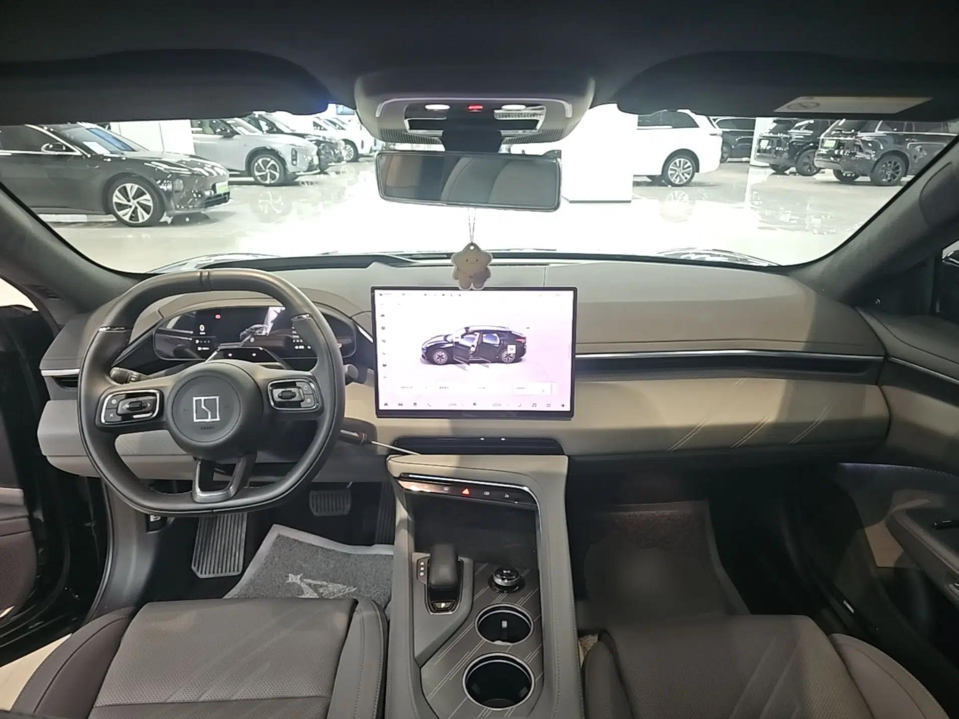Zeekr 001 2025 WE Edition 95 kWh All-Wheel Drive — миниатюра 12