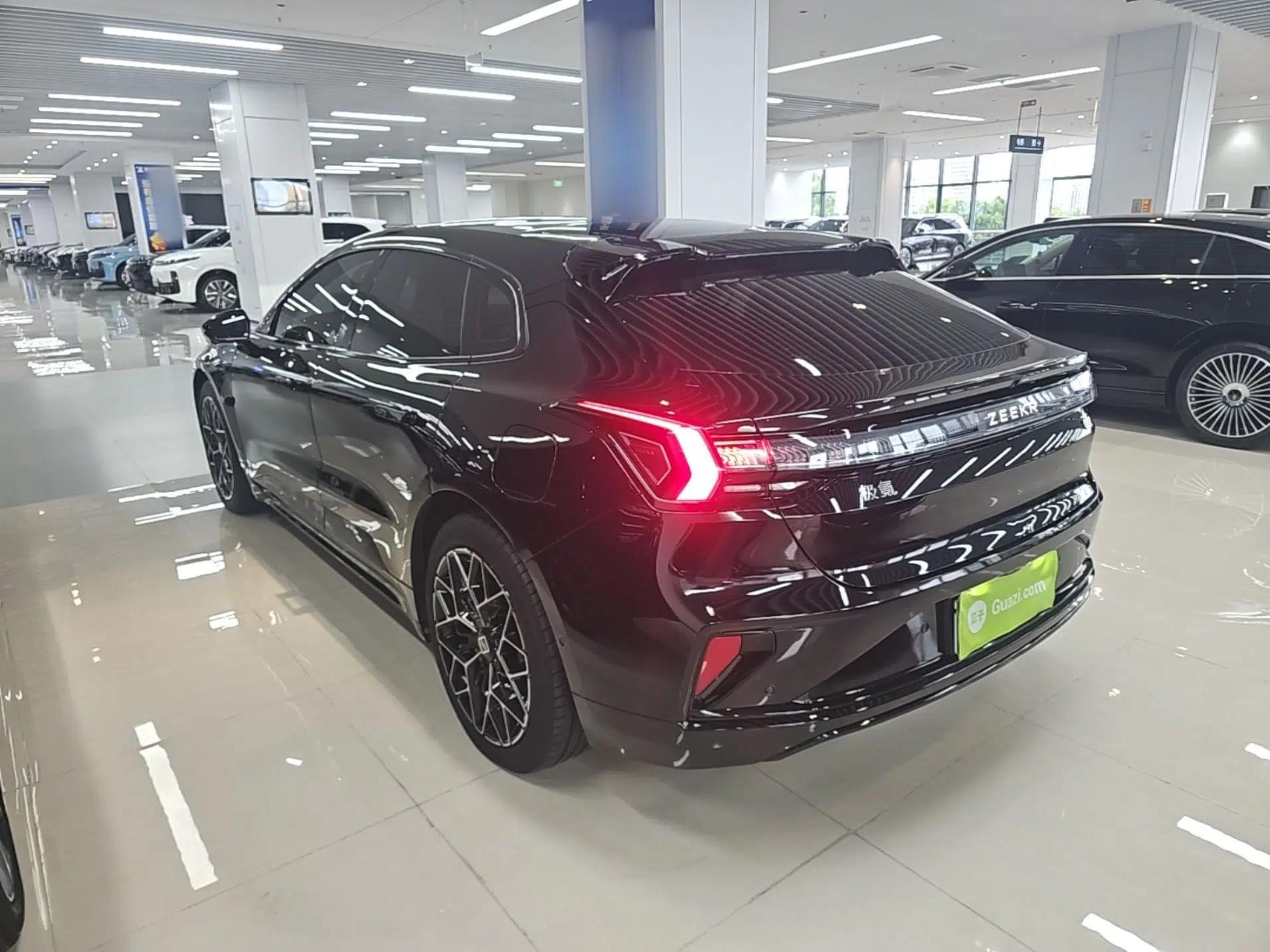 Zeekr 001 2025 WE Edition 95 kWh All-Wheel Drive — миниатюра 4