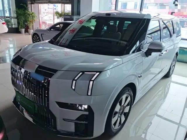 Zeekr 009 2024 Six-Seat Executive Version 4WD 108 kWh