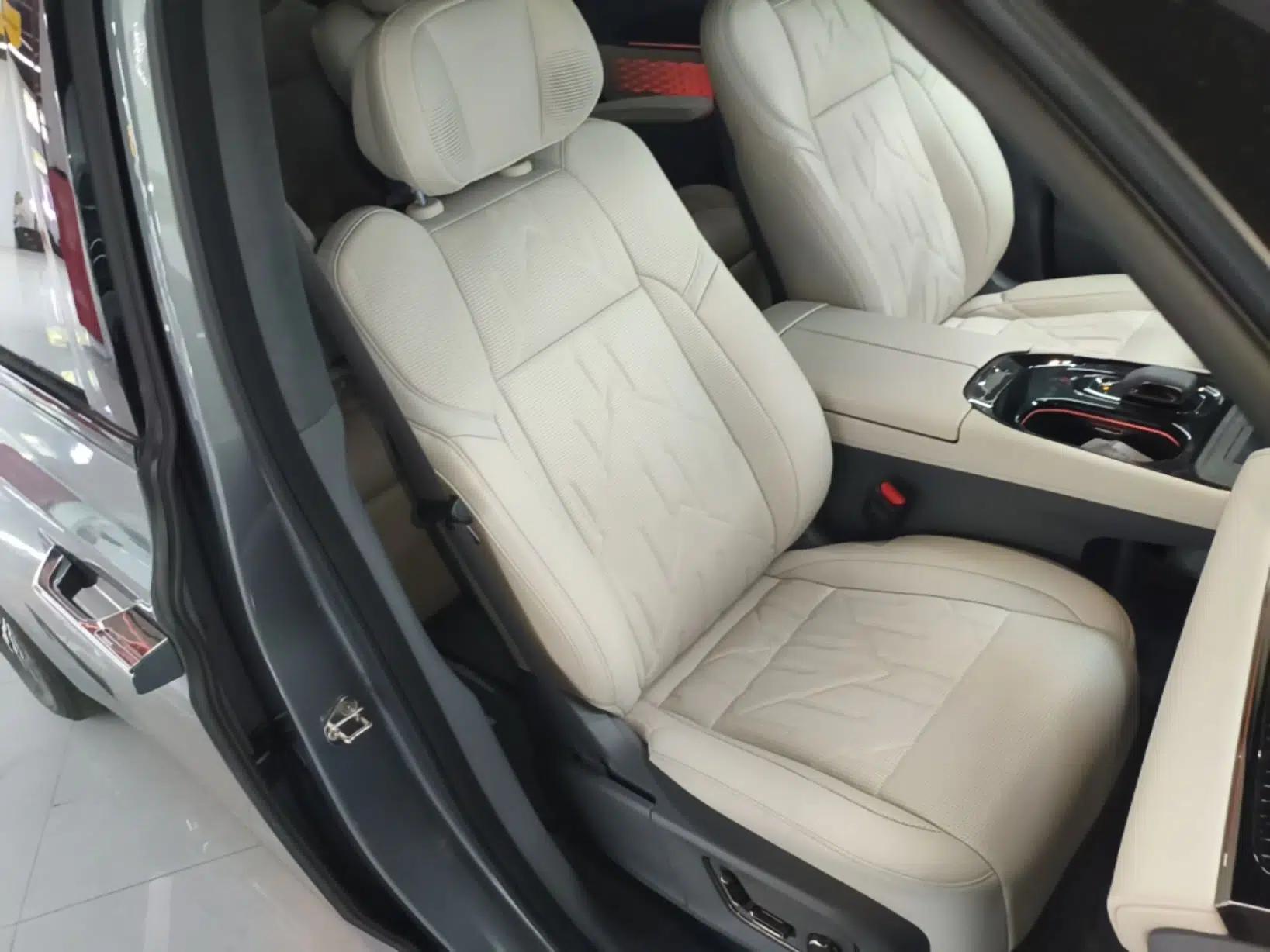 Zeekr 009 2024 7-Seater Walk-Through Version Four-Wheel Drive 108 kWh — миниатюра 24