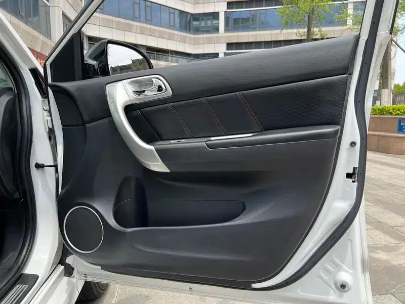 Haval H6 2016 Upgraded Version 1.5T Automatic Two-Wheel Drive Elite — миниатюра 15