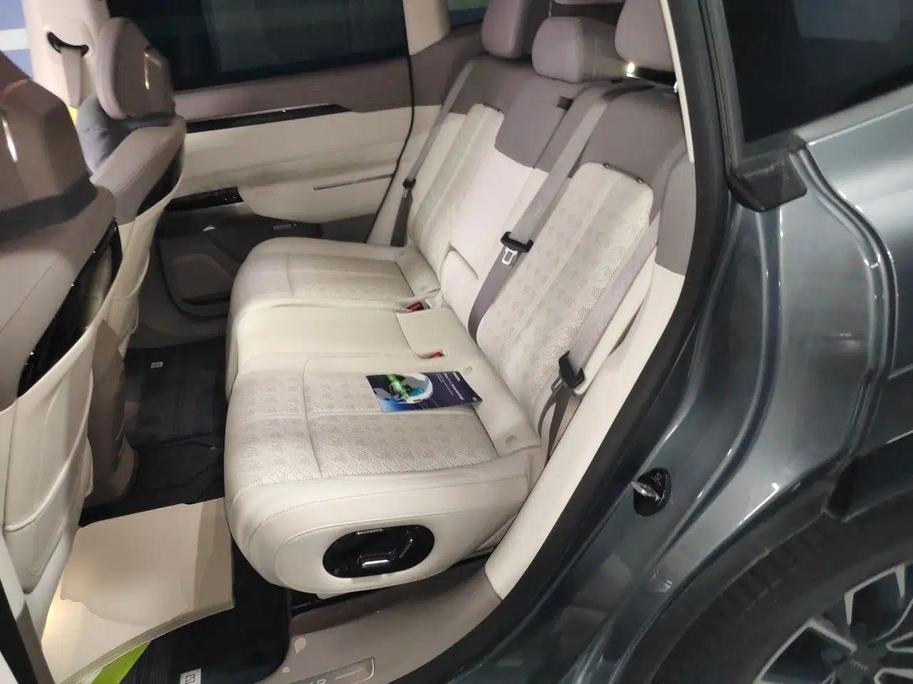 Zeekr 7X 2025 75 kWh Rear-Wheel Drive Intelligent Driving Version — миниатюра 17