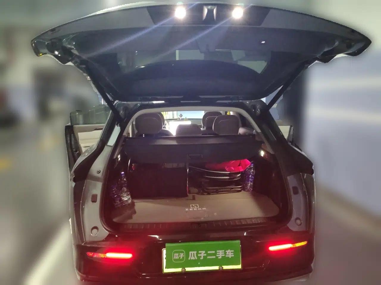 Zeekr 7X 2025 75 kWh Rear-Wheel Drive Intelligent Driving Version — миниатюра 19