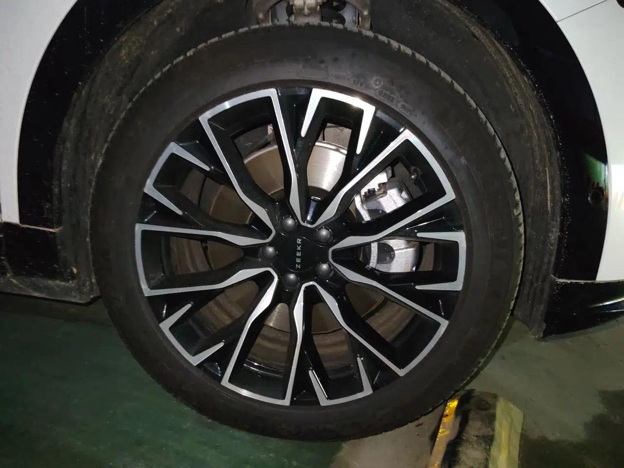 Zeekr 7X 2025 75 kWh Rear-Wheel Drive Intelligent Driving Version — миниатюра 8