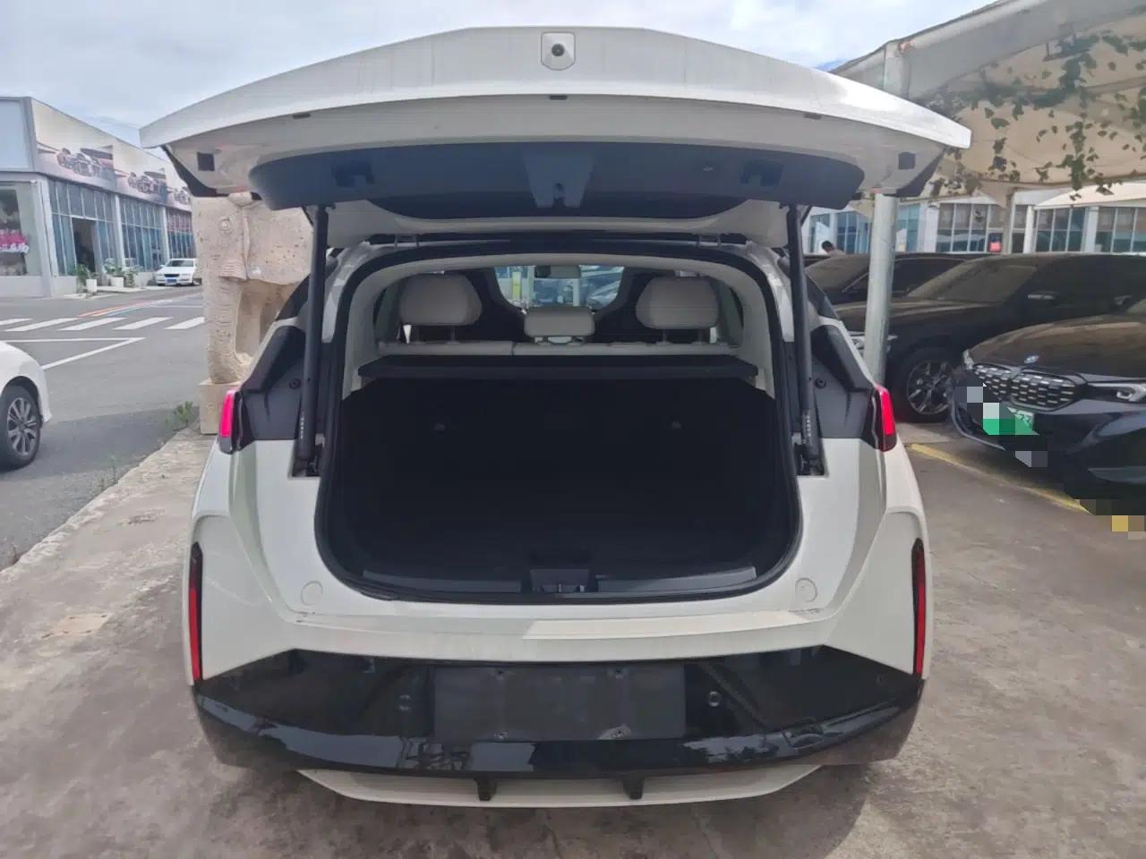 Zeekr X 2025 5-Seater Rear-Drive Version — миниатюра 27