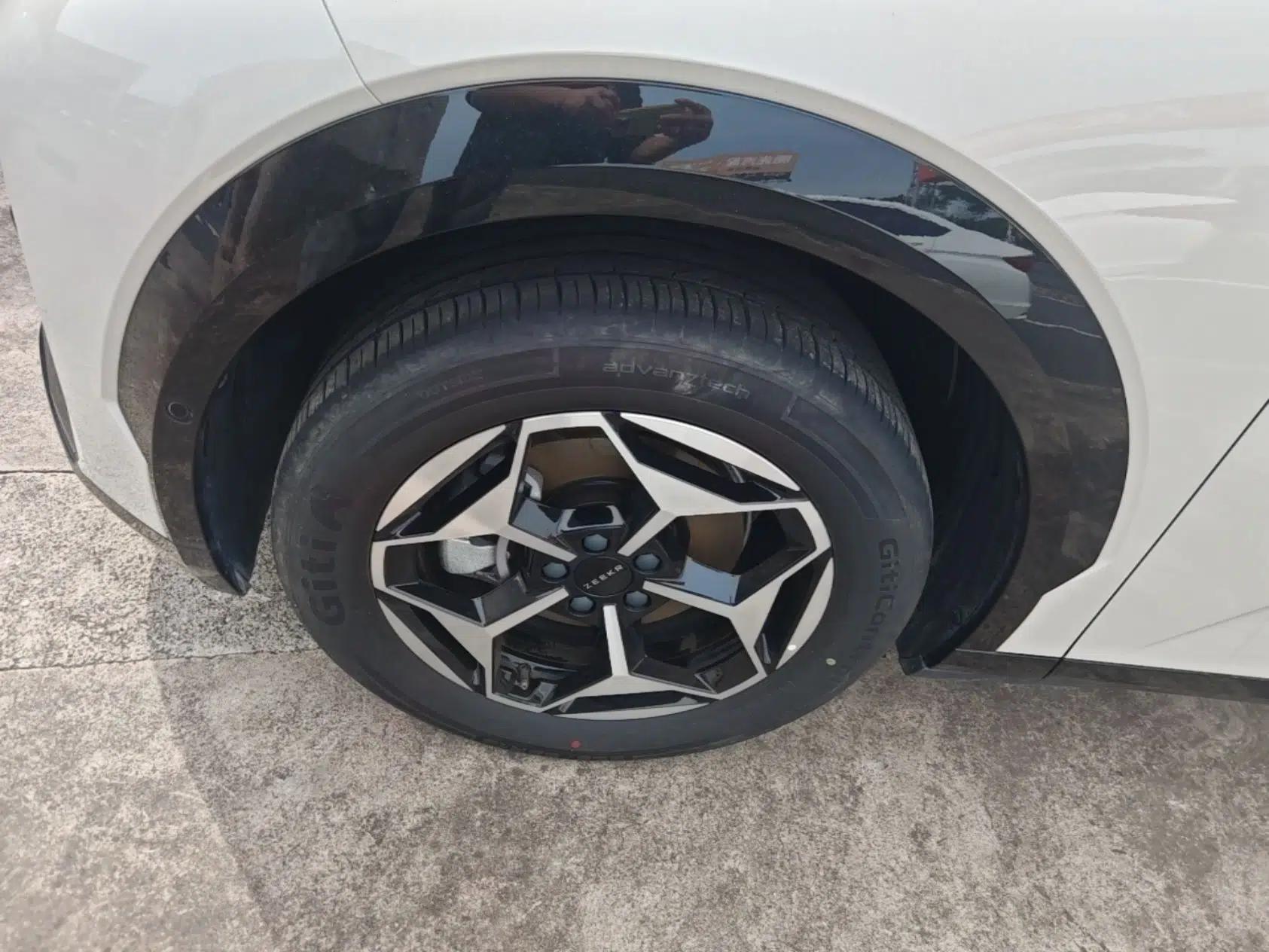 Zeekr X 2025 5-Seater Rear-Drive Version — миниатюра 10