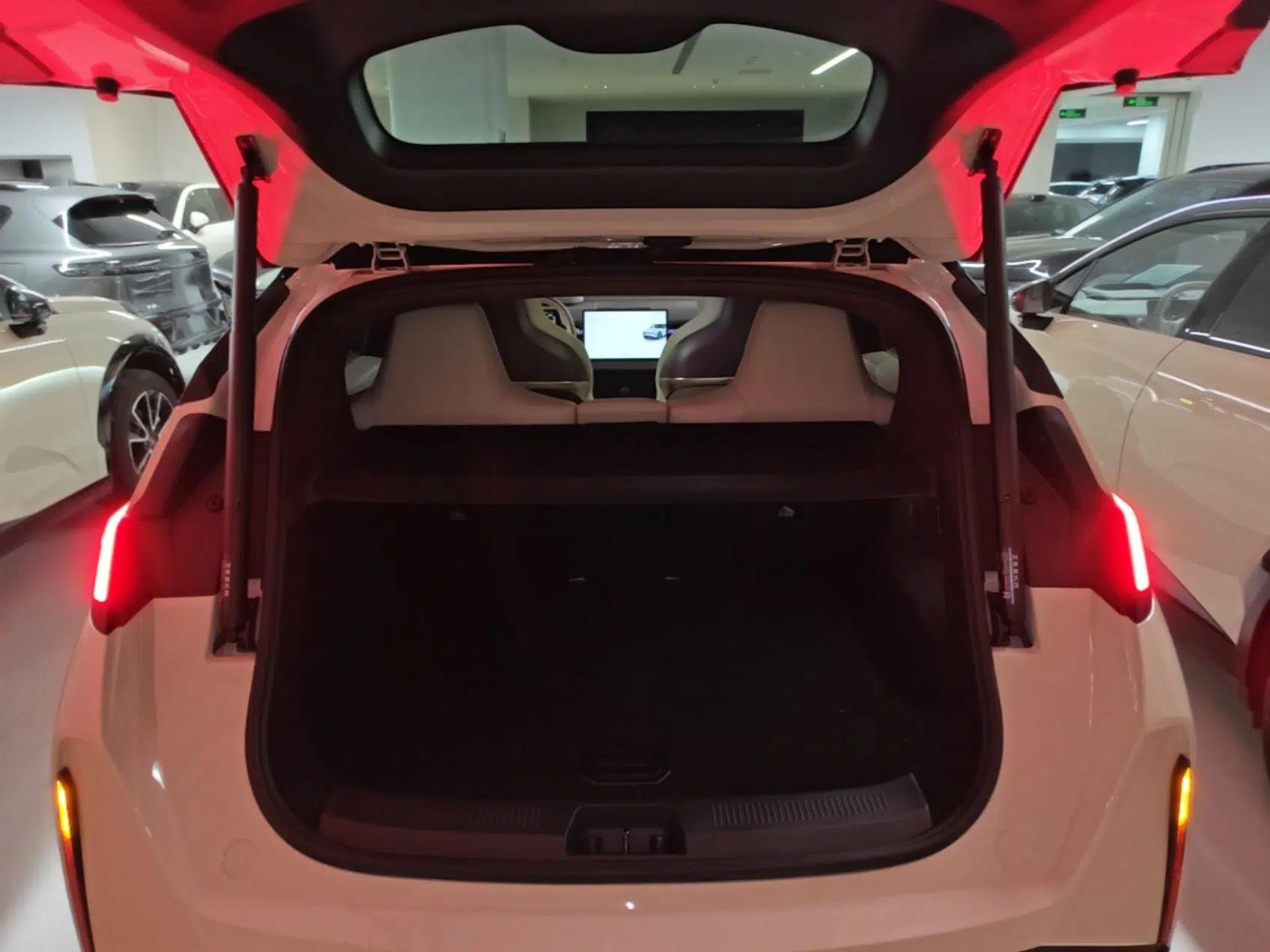 Zeekr X 2025 Four-Seater Rear-Drive Cube Version — миниатюра 27