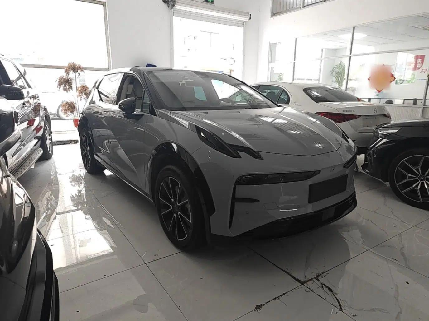 Zeekr X 2023 Four-Wheel-Drive YOU Edition 5 Seats — миниатюра 3