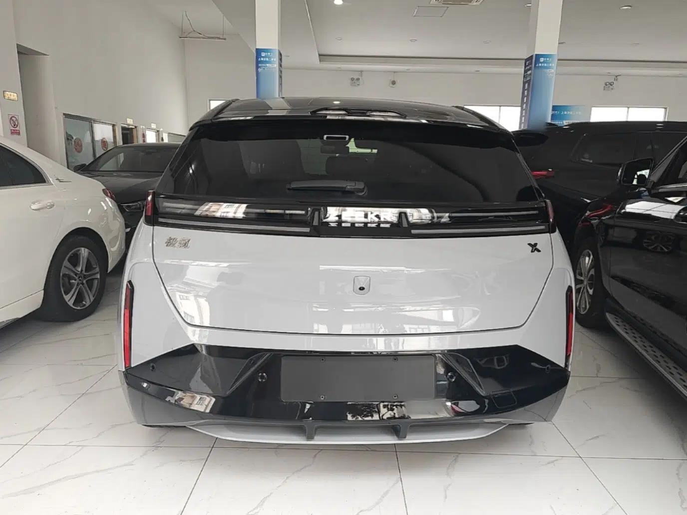 Zeekr X 2023 Four-Wheel-Drive YOU Edition 5 Seats — миниатюра 5