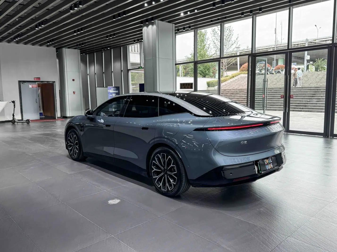 Zeekr 007 2025 Rear-Drive Intelligent Driving Version 75 kWh — миниатюра 4