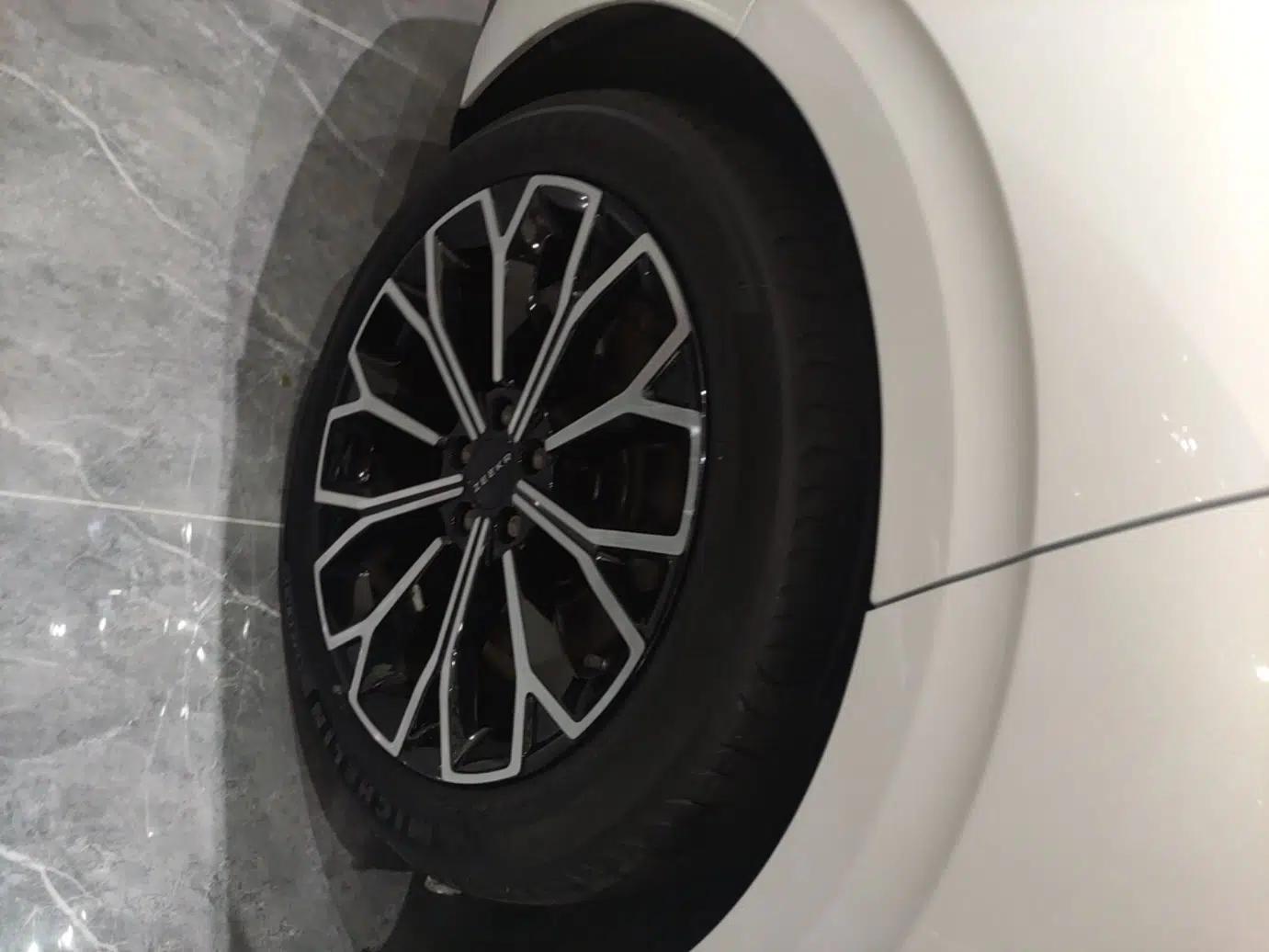Zeekr 007 2024 Rear-Drive Intelligent Driving Version 100 kWh — миниатюра 11