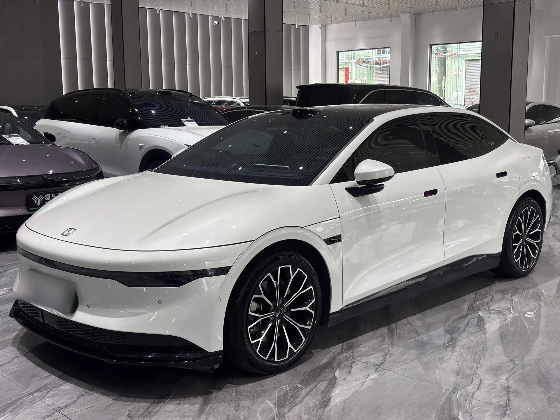 Zeekr 007 2024 Rear-Drive Intelligent Driving Version 100 kWh — миниатюра 12