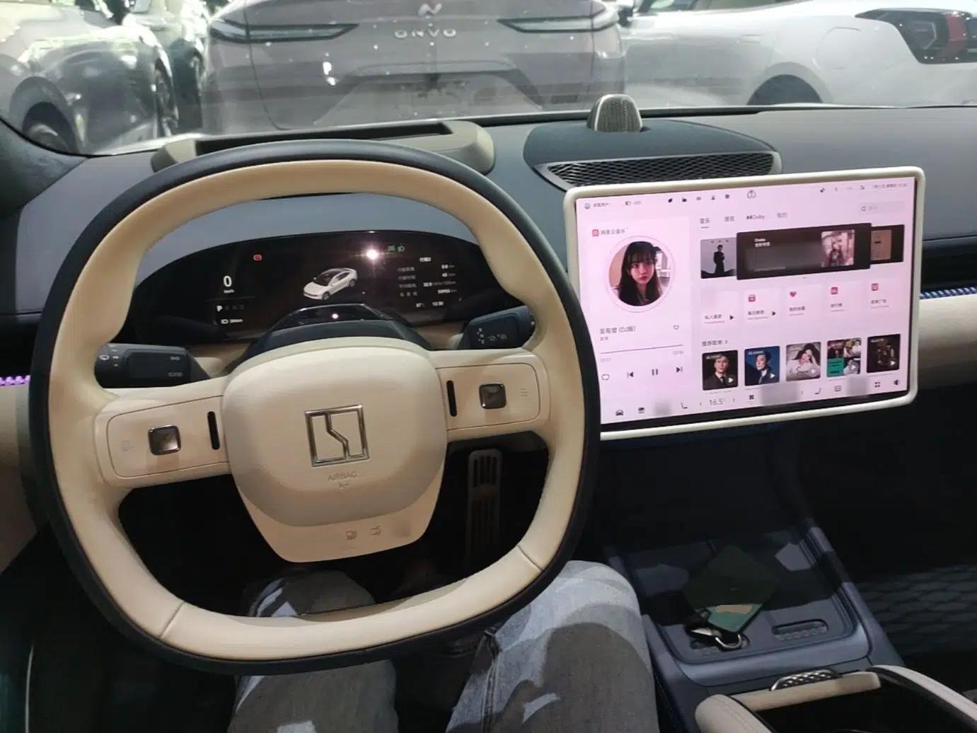 Zeekr 007 2024 Rear-Drive Intelligent Driving Version 100 kWh — миниатюра 22