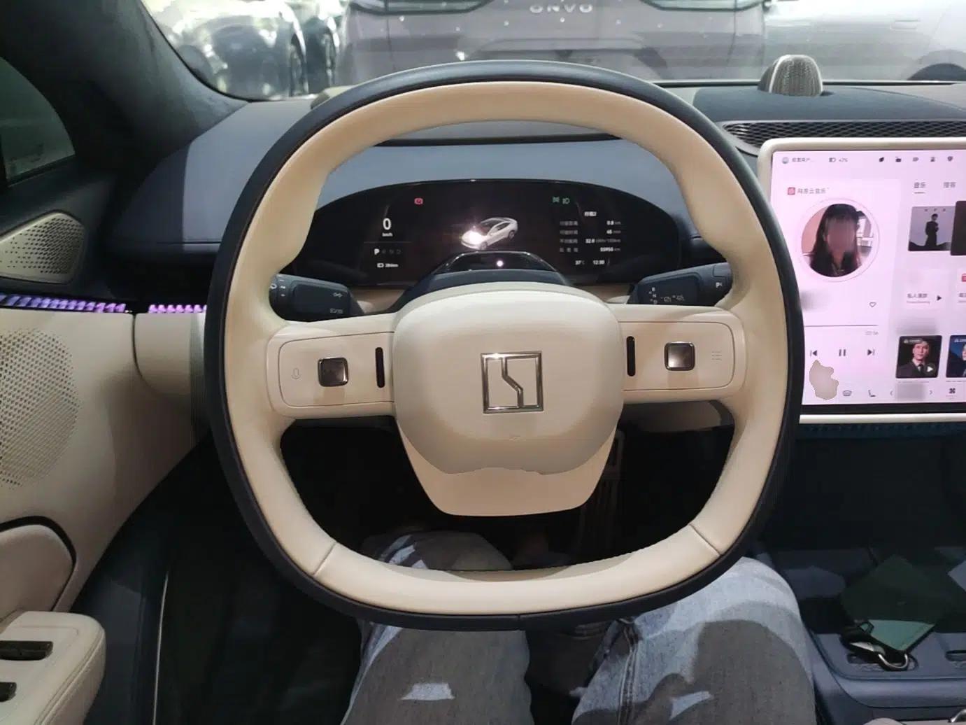 Zeekr 007 2024 Rear-Drive Intelligent Driving Version 100 kWh — миниатюра 23
