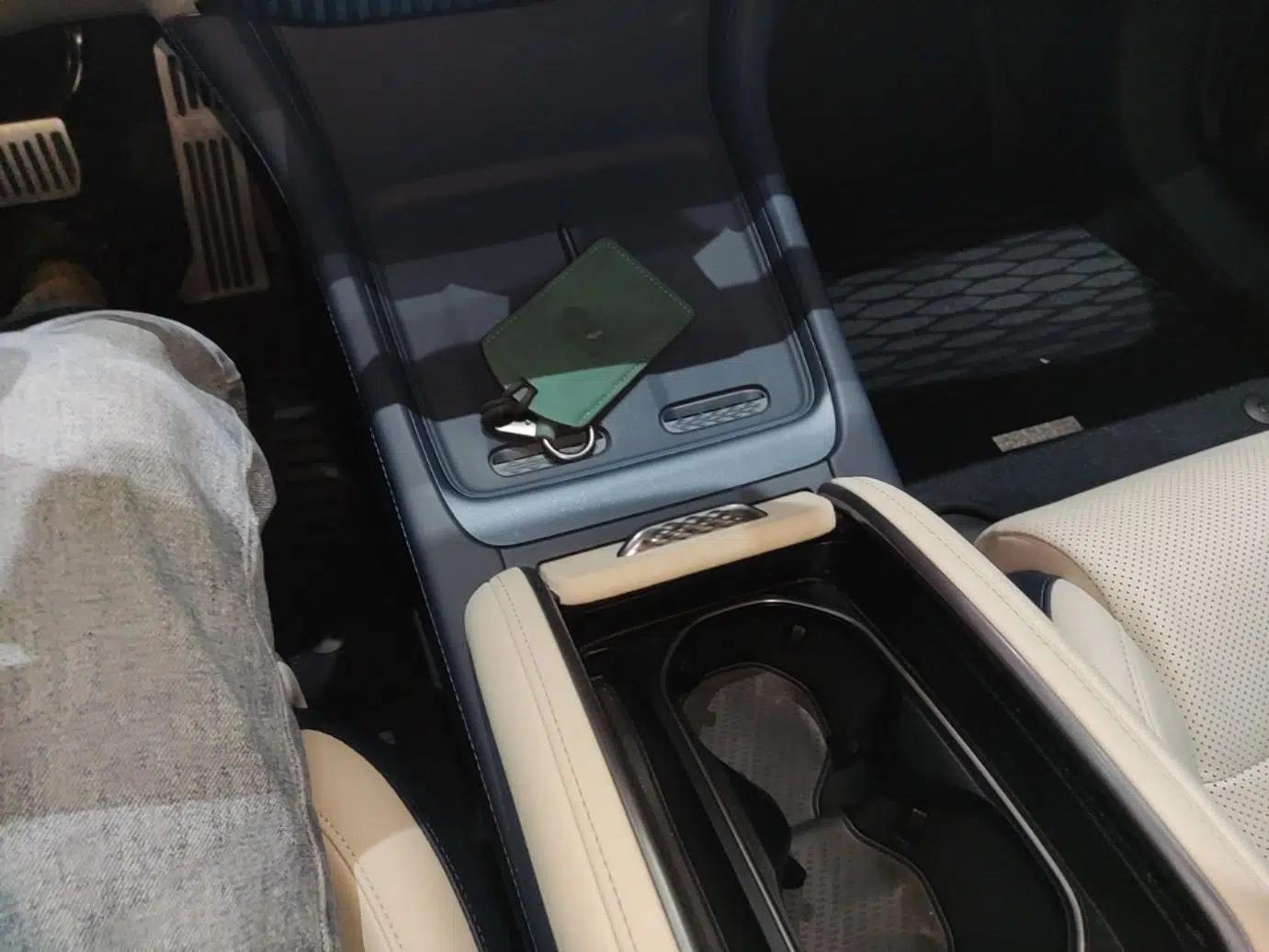 Zeekr 007 2024 Rear-Drive Intelligent Driving Version 100 kWh — миниатюра 26