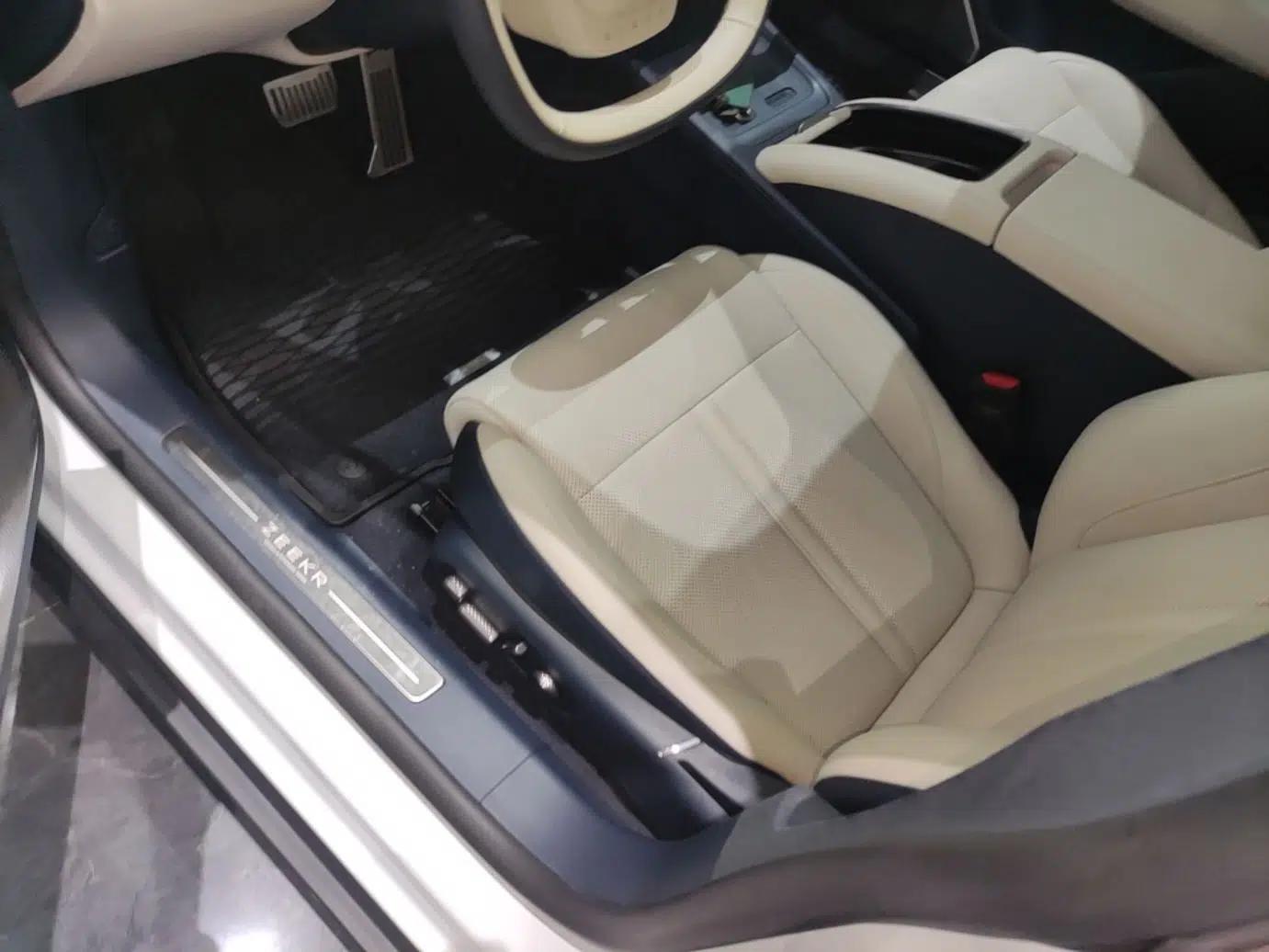 Zeekr 007 2024 Rear-Drive Intelligent Driving Version 100 kWh — миниатюра 27