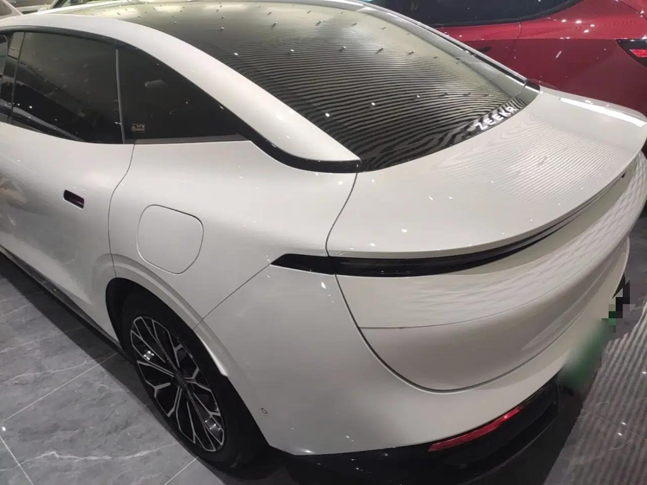 Zeekr 007 2024 Rear-Drive Intelligent Driving Version 100 kWh — миниатюра 4