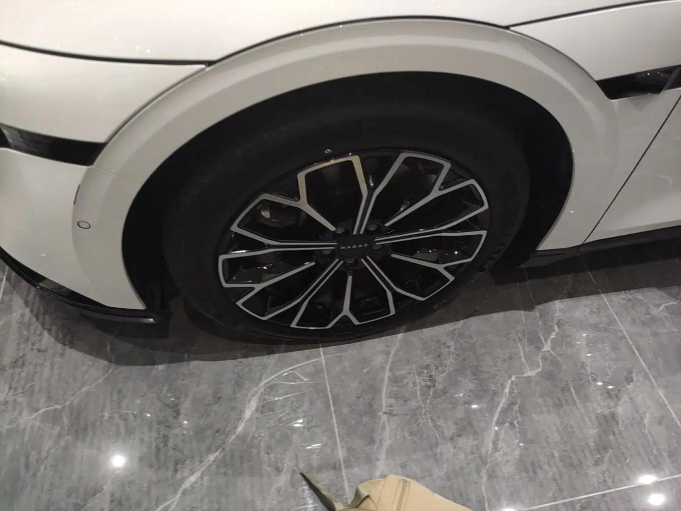 Zeekr 007 2024 Rear-Drive Intelligent Driving Version 100 kWh — миниатюра 10
