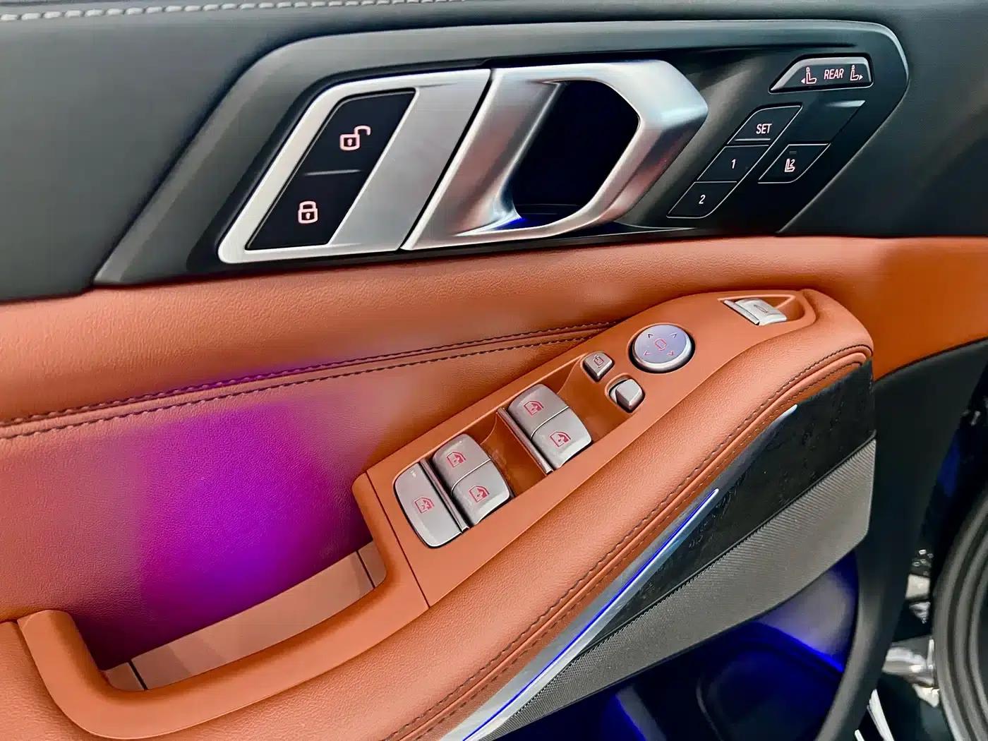 BMW X7 2023 xDrive40i M Sport Package — миниатюра 24