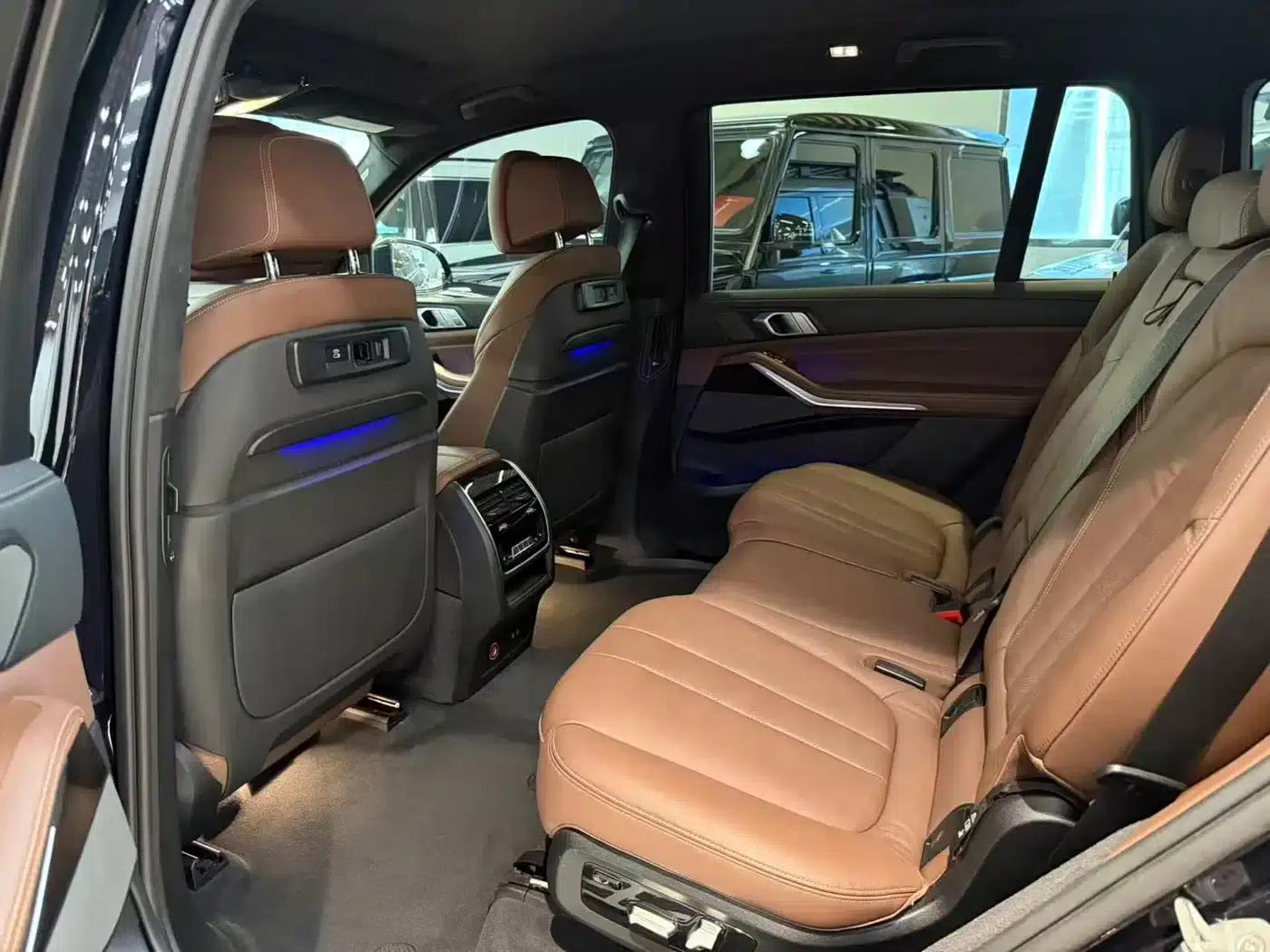 2019 BMW X7 xDrive40i Executive M Sport Package — миниатюра 11
