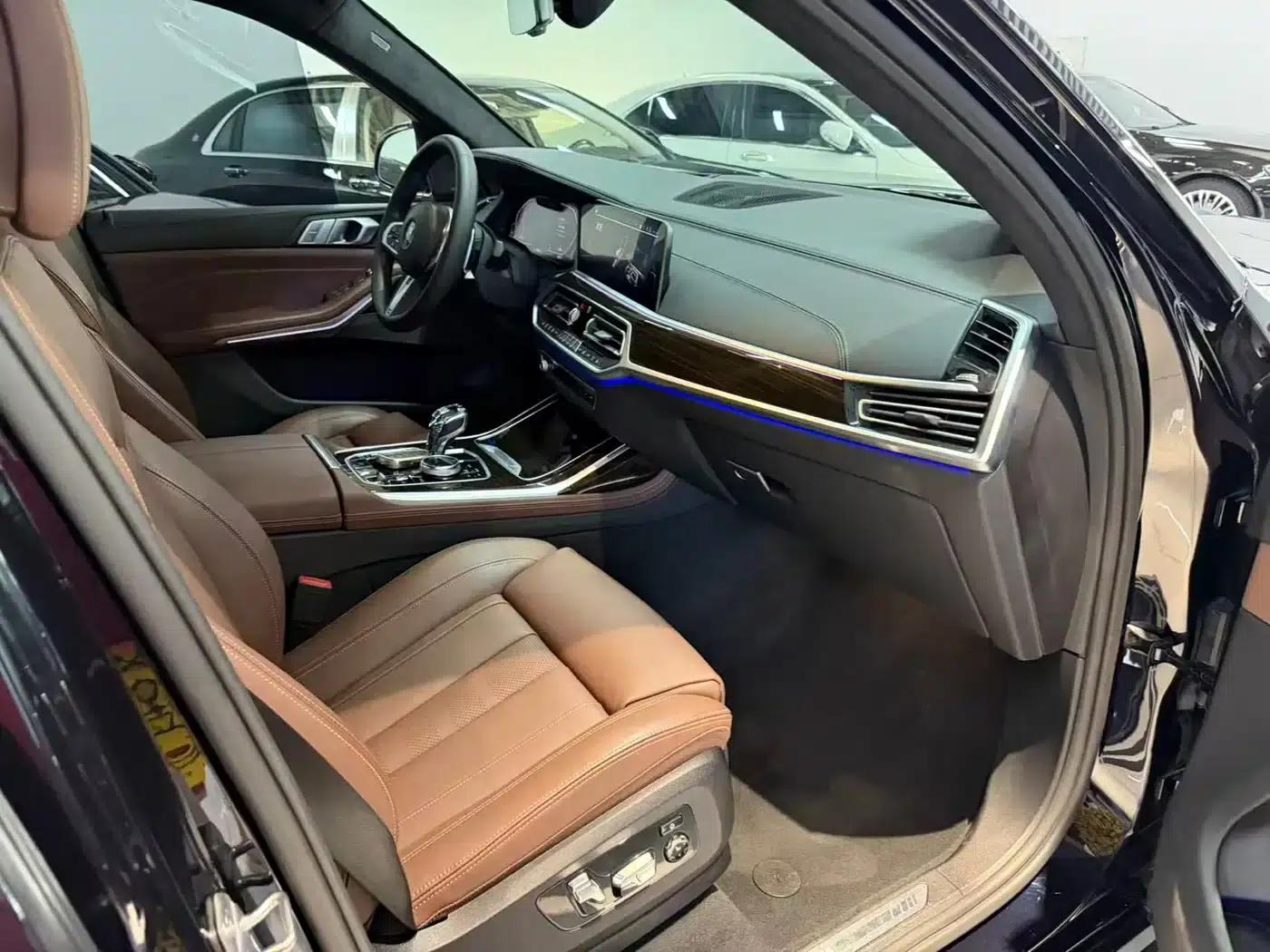 2019 BMW X7 xDrive40i Executive M Sport Package — миниатюра 8
