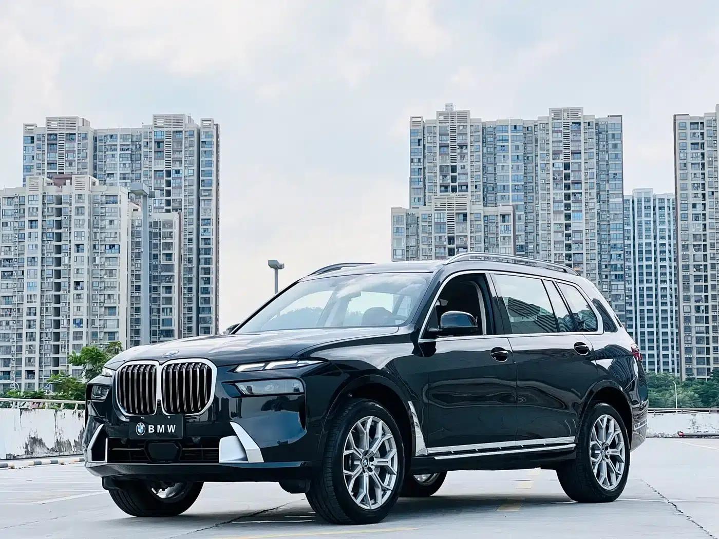 BMW X7 2023 xDrive40i Leading Luxury Package — миниатюра 1
