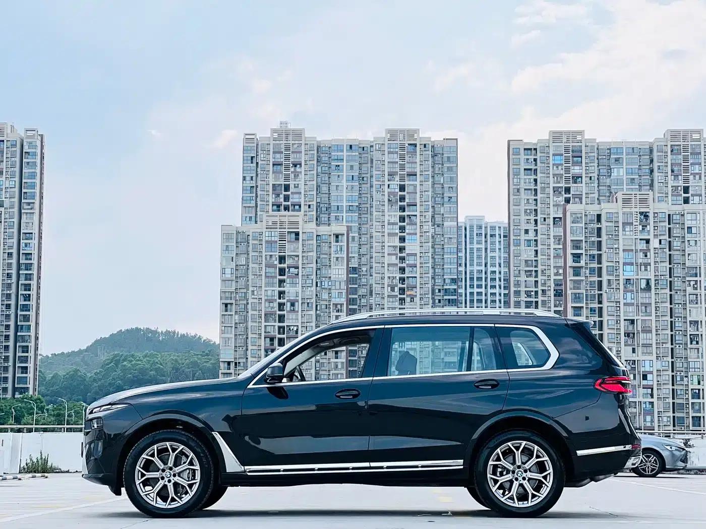 BMW X7 2023 xDrive40i Leading Luxury Package — миниатюра 12
