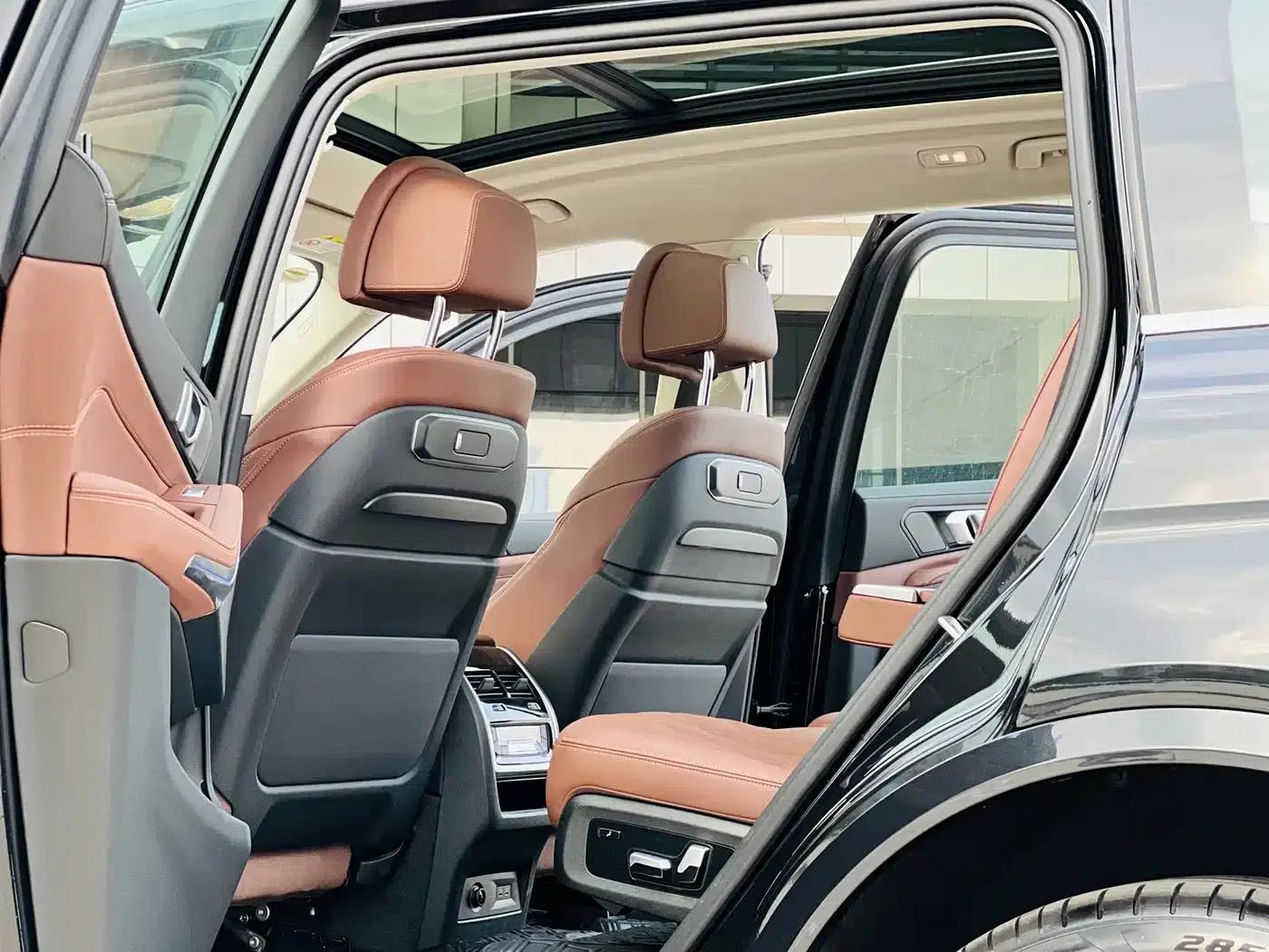 BMW X7 2023 xDrive40i Leading Luxury Package — миниатюра 5