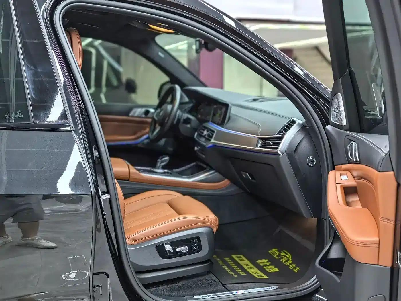 2019 BMW X7 xDrive40i Executive M Sport Package — миниатюра 12