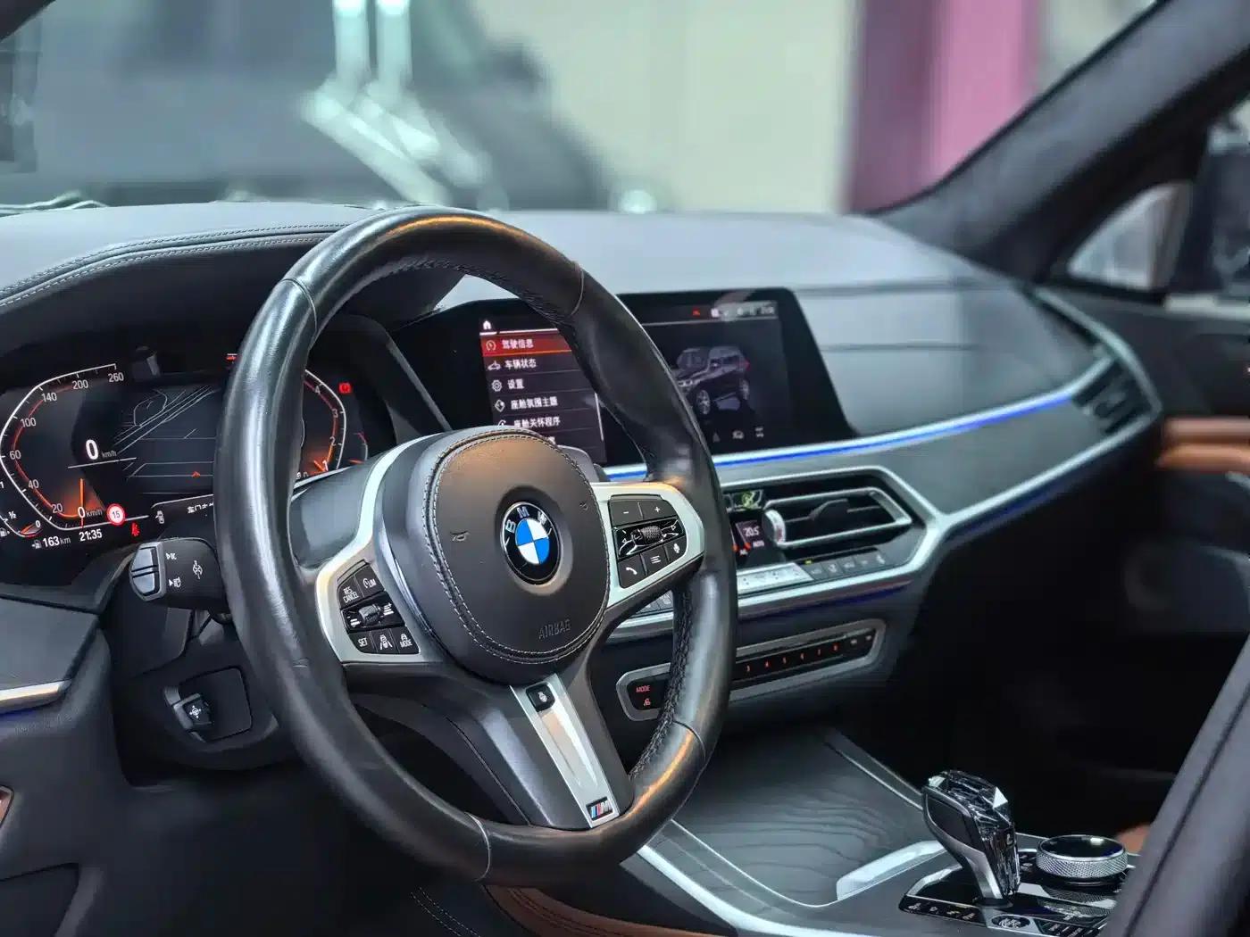 2019 BMW X7 xDrive40i Executive M Sport Package — миниатюра 14