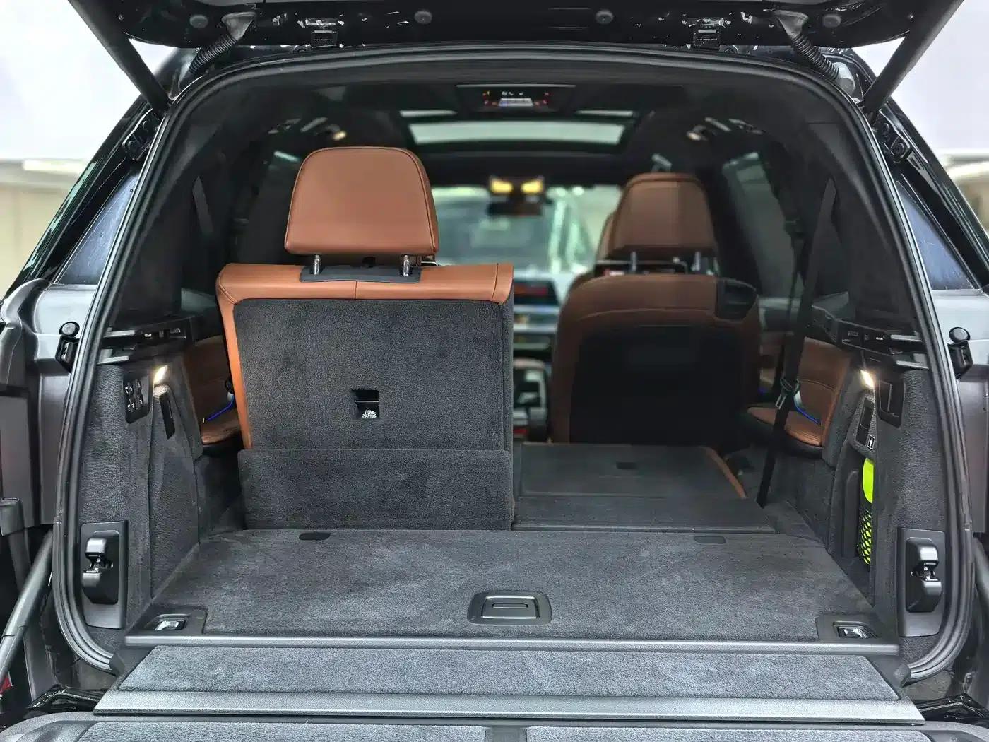 2019 BMW X7 xDrive40i Executive M Sport Package — миниатюра 36