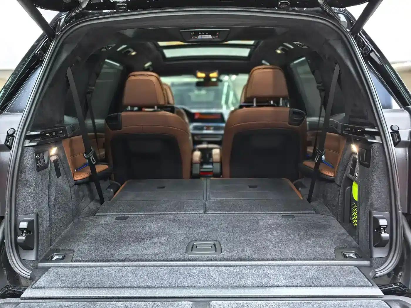2019 BMW X7 xDrive40i Executive M Sport Package — миниатюра 37