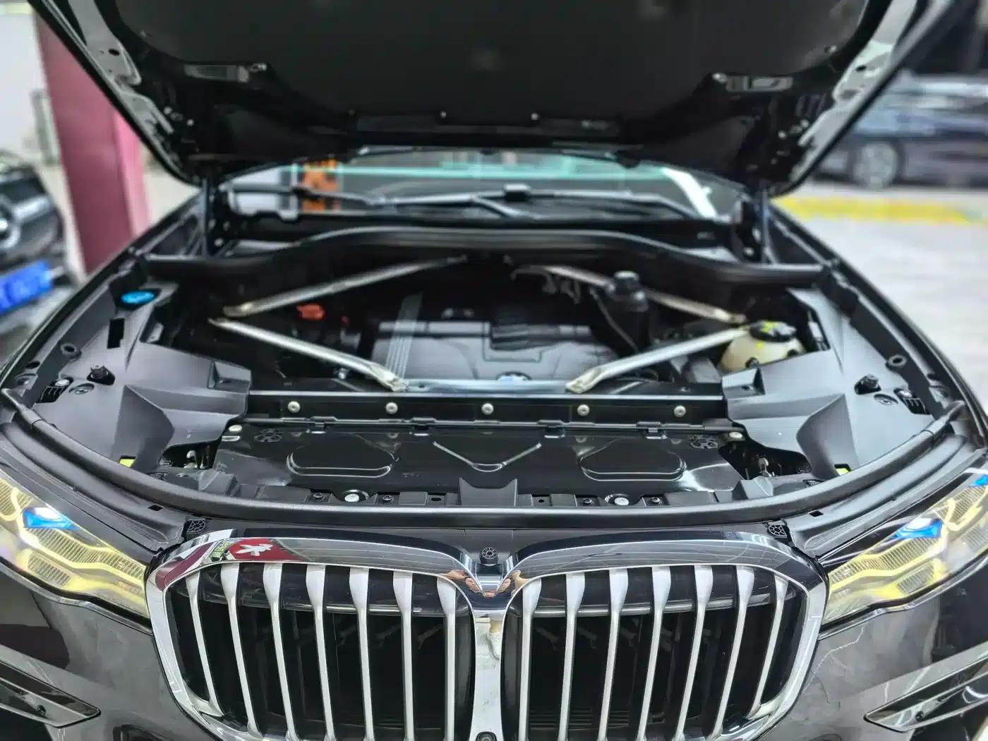 2019 BMW X7 xDrive40i Executive M Sport Package — миниатюра 43
