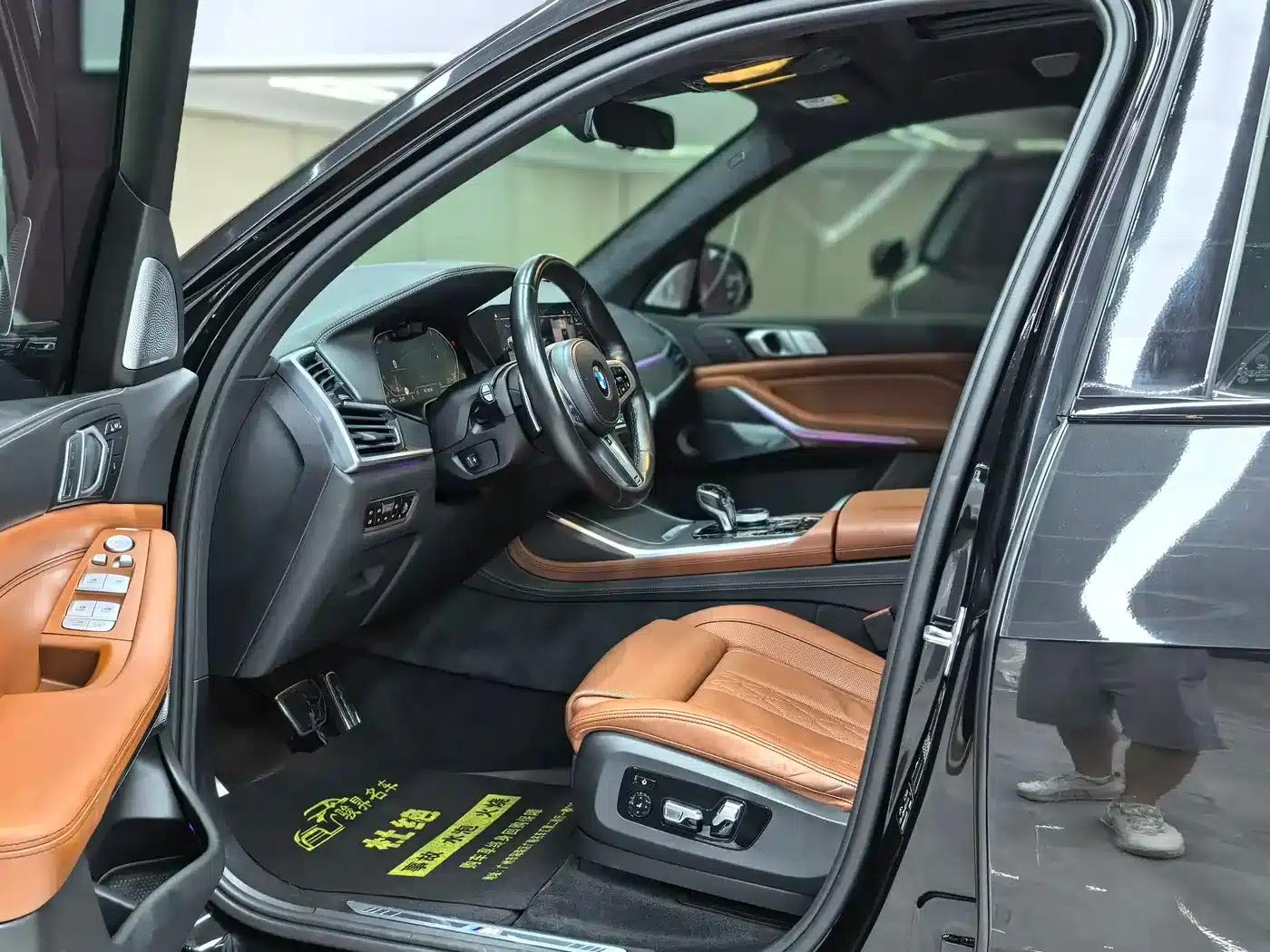 2019 BMW X7 xDrive40i Executive M Sport Package — миниатюра 10