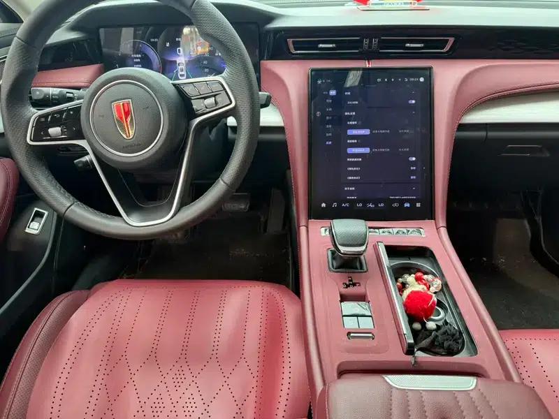 Hongqi H5 2024 2.0T Automatic Intelligent Flagship Edition — миниатюра 8