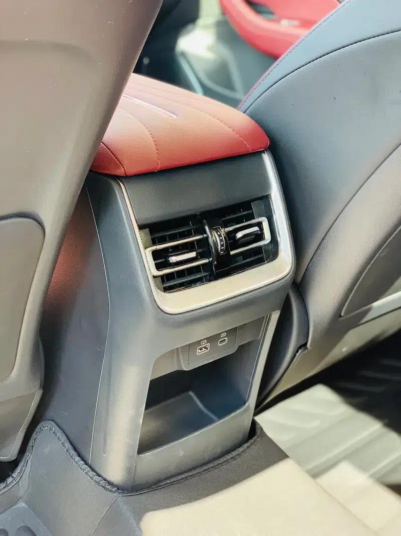 Hongqi H5 2025 1.5T HEV Flagship Edition — миниатюра 14