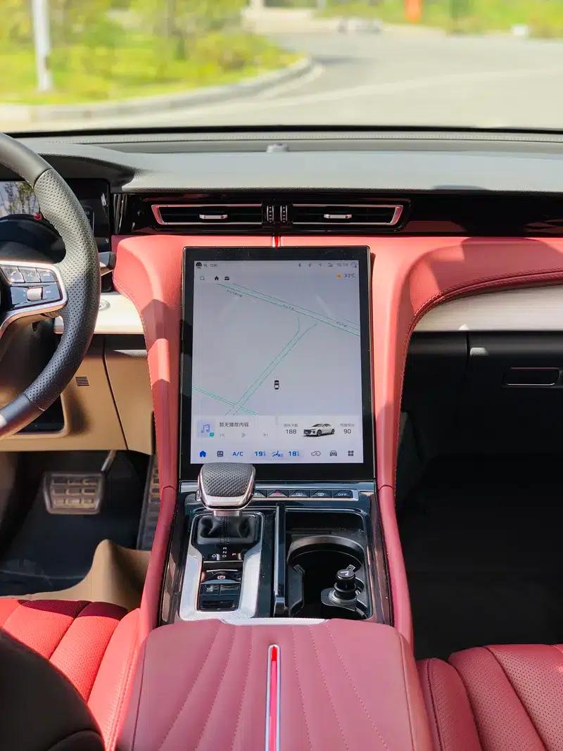 Hongqi H5 2025 1.5T HEV Flagship Edition — миниатюра 15