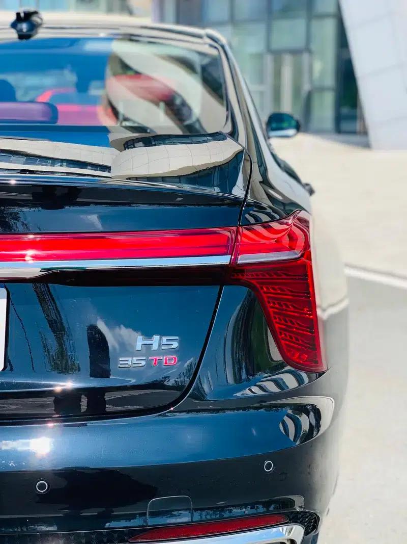 Hongqi H5 2025 1.5T HEV Flagship Edition — миниатюра 6