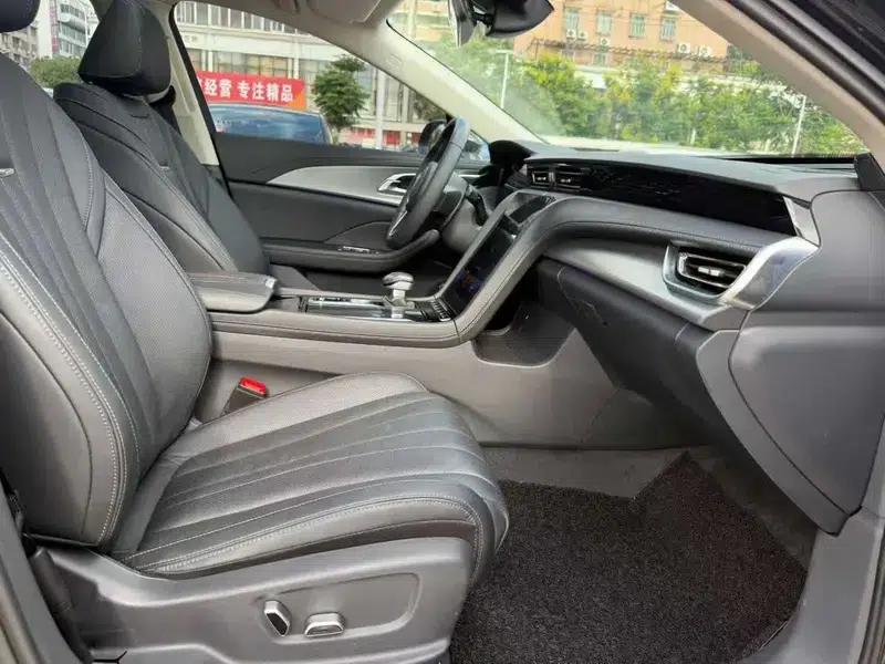 Hongqi H5 2023 2.0T Automatic Intelligent Flagship Edition — миниатюра 9