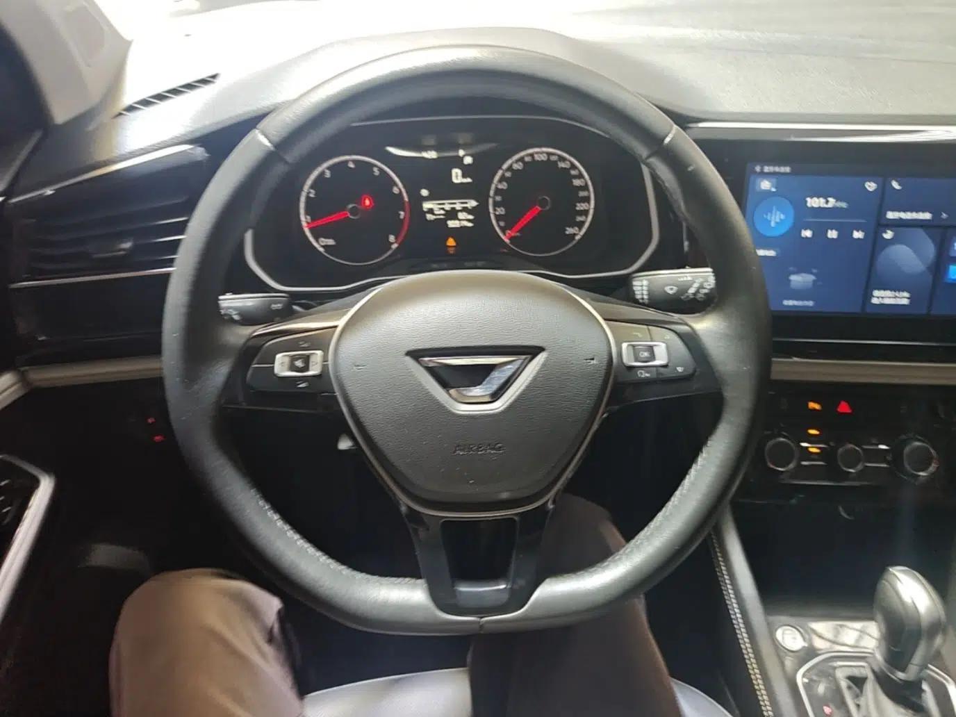 Jetta VS5 2023 280TSI Automatic Enjoyment Model — миниатюра 13