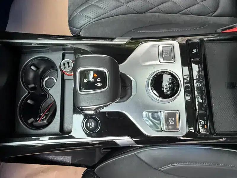 Hongqi HS5 2019 2.0T Intelligent Flagship Edition — миниатюра 15